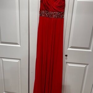 B. Darlin Elegant Peach Gown with Embellished Waist 9/10 EUC